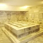 ホテル ディンラー ホテルズ ユルギュップ