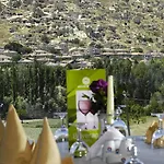 ディンラー ホテルズ ユルギュップ ウルギュップ